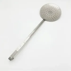 Écumoire 16 en Inox